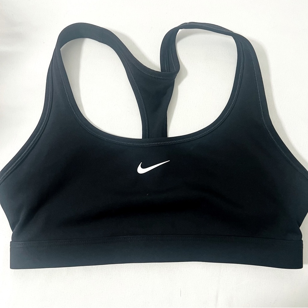Nike Swoosh Dri-Fit Light Support Women's Small Non-Padded Sports Bra Black